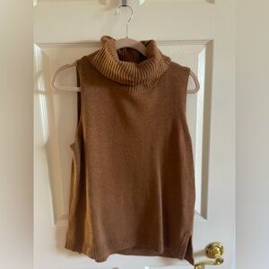 J crew New turtle neck sleeveless top- size L - NWT
